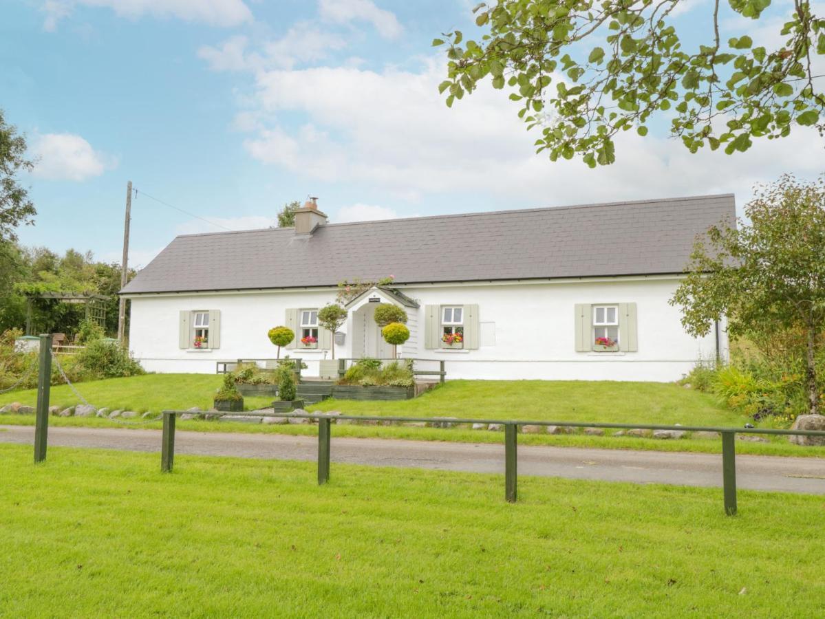 Lakeside Cottage Boyle Bagian luar foto